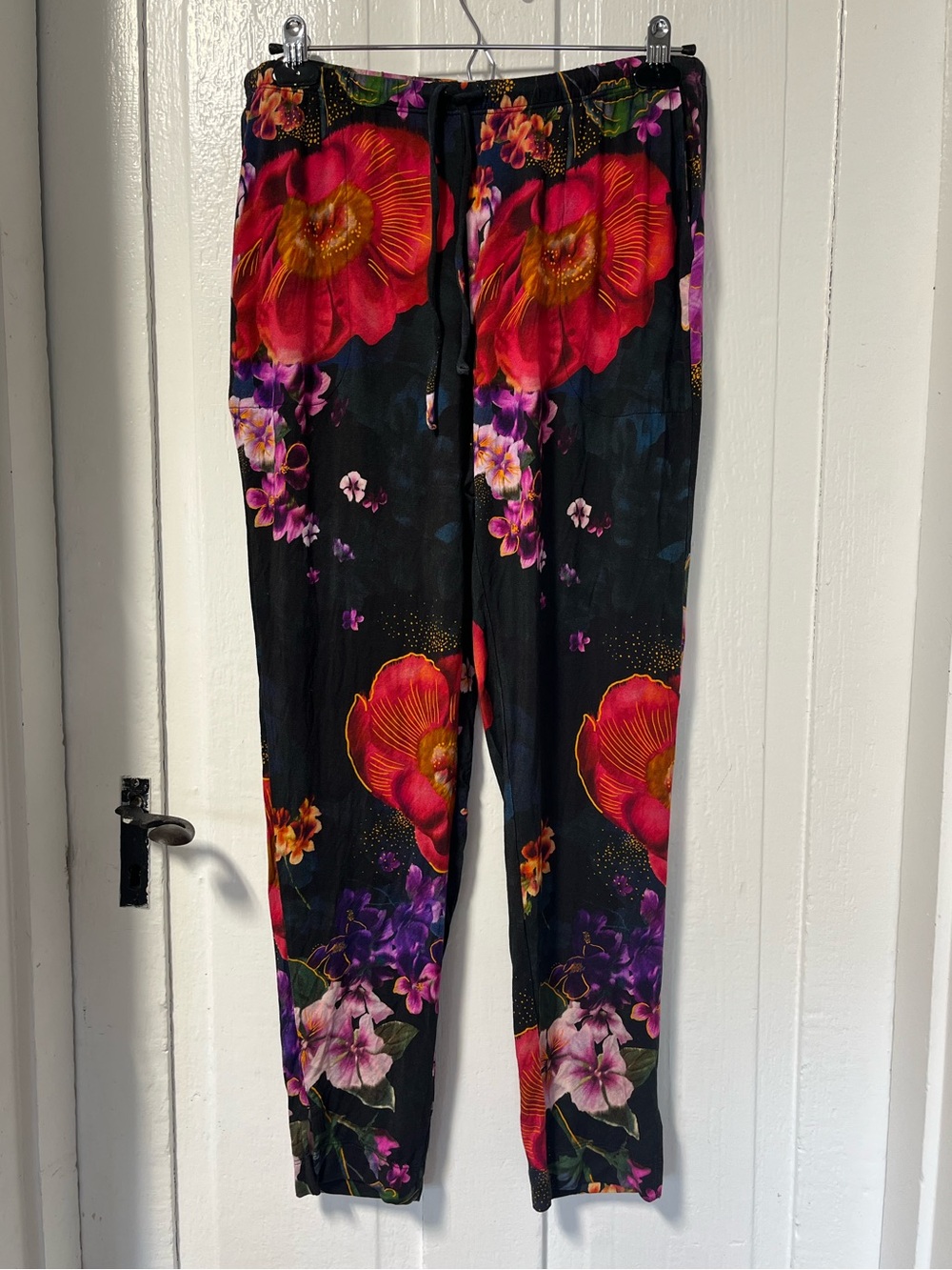 NWT Soma Cool Nights Ankle Pant Drama Blooms Black size M